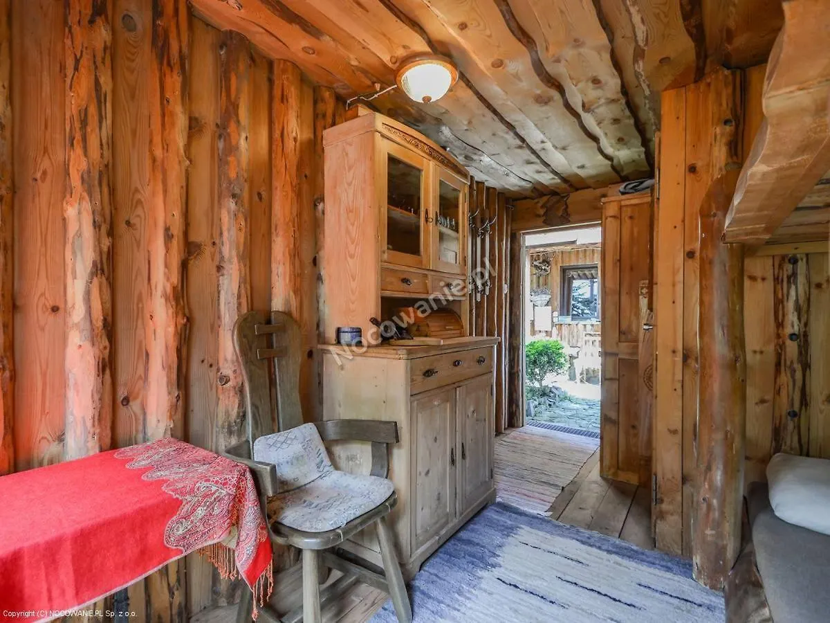 Zbojnickie Izby Apartment Zakopane Homestay